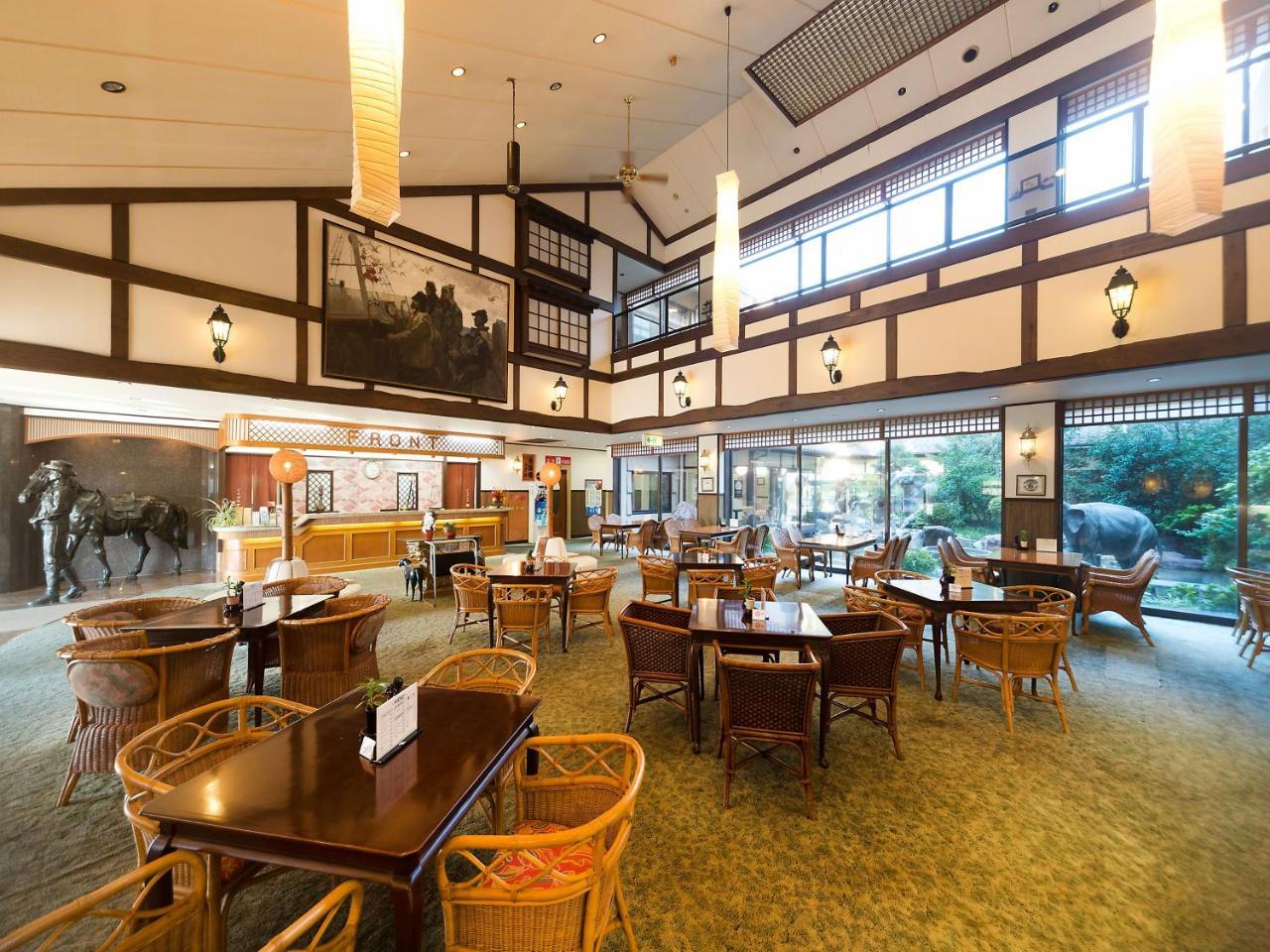 Hotel Awara Onsen Hot Spring Koubou Gurabaatei Exterior foto